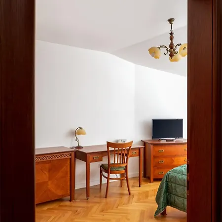 Aparthotel Pod Plani 3*